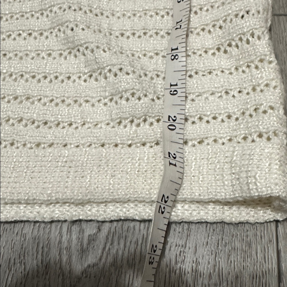 Maurices Cream Cowl Neck Sweater size Large - Picture 6 of 6